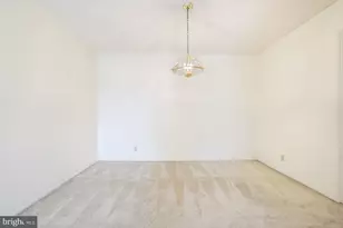 5903 Mt Eagle Dr, Alexandria, VA 22303 - Photo 10