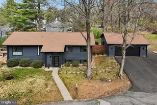 10913 Howland Dr, Reston, VA 20191 - Photo 2