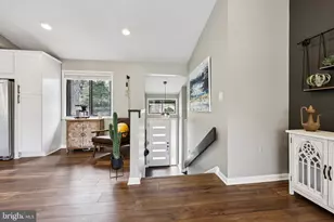 10913 Howland Dr, Reston, VA 20191 - Photo 6