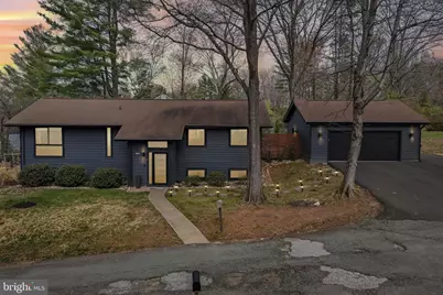 10913 Howland Drive, Reston, VA 20191 - Photo 2