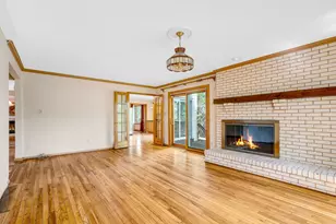 10910 Miller Rd, Oakton, VA 22124 - Photo 18
