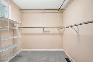 10910 Miller Rd, Oakton, VA 22124 - Photo 32