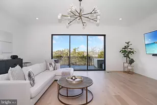 14383 Beckett Glen Cir, Chantilly, VA 20151 - Photo 8