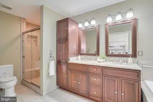 3964 Royal Lytham Dr, Fairfax, VA 22033 - Photo 34