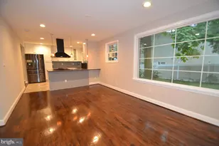 5200 Kings Park Dr, Springfield, VA 22151 - Photo 8