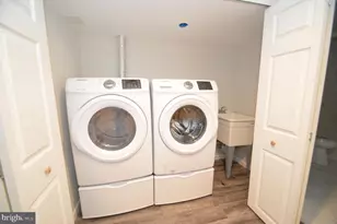 5200 Kings Park Dr, Springfield, VA 22151 - Photo 22