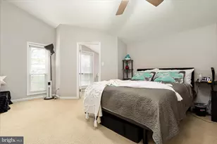 10198 Oakton Terrace Rd, Oakton, VA 22124 - Photo 16