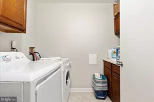 10198 Oakton Terrace Rd, Oakton, VA 22124 - Photo 16