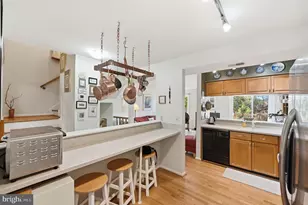 6543 Tartan Vista Dr, Alexandria, VA 22312 - Photo 10