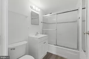 2316 Freetown Ct, Reston, VA 20191 - Photo 10