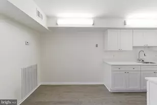 2316 Freetown Ct, Reston, VA 20191 - Photo 4