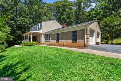 10418 Adel Road, Oakton, VA 22124 - Photo 38
