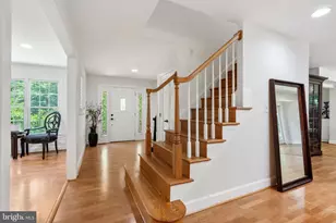 10418 Adel Rd, Oakton, VA 22124 - Photo 18