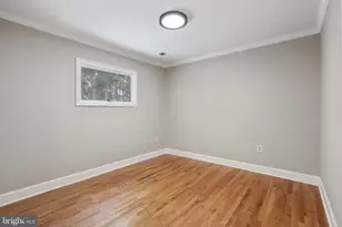 10418 Adel Rd, Oakton, VA 22124 - Photo 20