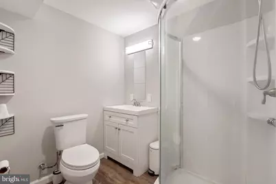 10418 Adel Road, Oakton, VA 22124 - Photo 36