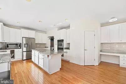 11638 Forest Hill Court, Fairfax, VA 22030 - Photo 14