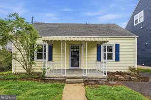 2915 Brook Dr, Falls Church, VA 22042 - Photo 2