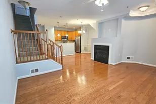 14253 Woven Willow Ln, Centreville, VA 20121 - Photo 4