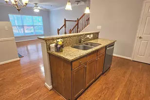 14253 Woven Willow Ln, Centreville, VA 20121 - Photo 10