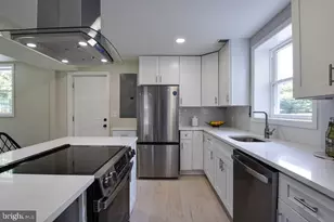 8426 Woodlawn St, Alexandria, VA 22309 - Photo 16