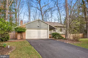 11232 Handlebar Rd, Reston, VA 20191 - Photo 2