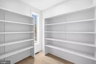 719 Meadow Ln SW, Vienna, VA 22180 - Photo 48