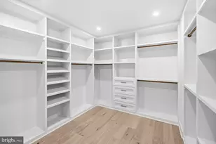 719 Meadow Ln SW, Vienna, VA 22180 - Photo 46