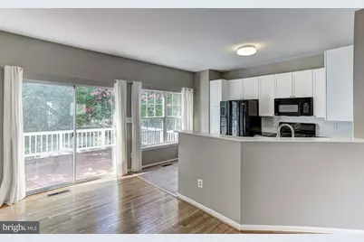 12011 Edgemere Circle, Reston, VA 20190 - Photo 4