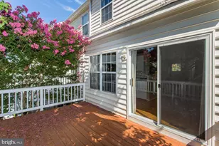 12011 Edgemere Cir, Reston, VA 20190 - Photo 8