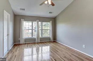 12011 Edgemere Cir, Reston, VA 20190 - Photo 14