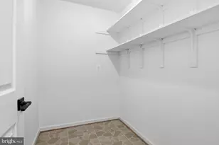 1292 Browns Mill Ct, Herndon, VA 20170 - Photo 16