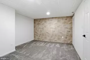 1292 Browns Mill Ct, Herndon, VA 20170 - Photo 34