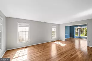 8942 Kenilworth Dr, Burke, VA 22015 - Photo 8