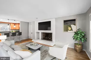 8942 Kenilworth Dr, Burke, VA 22015 - Photo 18