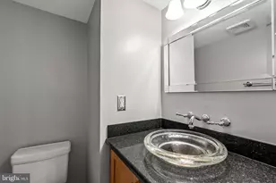 8942 Kenilworth Dr, Burke, VA 22015 - Photo 22