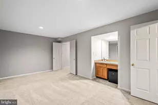 8942 Kenilworth Dr, Burke, VA 22015 - Photo 44