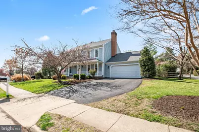 8942 Kenilworth Drive, Burke, VA 22015 - Photo 2