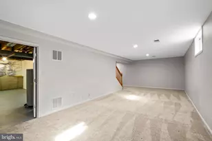 8942 Kenilworth Dr, Burke, VA 22015 - Photo 42