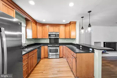 8942 Kenilworth Drive, Burke, VA 22015 - Photo 12