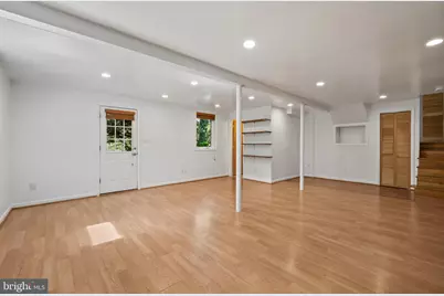 6523 Kerns Road, Falls Church, VA 22044 - Photo 8
