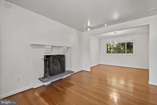 6523 Kerns Rd, Falls Church, VA 22044 - Photo 18