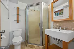 6523 Kerns Rd, Falls Church, VA 22044 - Photo 6