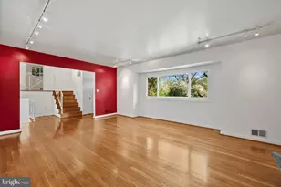 6523 Kerns Rd, Falls Church, VA 22044 - Photo 16
