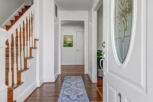 8409 Finlay Ct, Springfield, VA 22153 - Photo 2