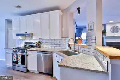 14445 Glencrest Circle #74, Centreville, VA 20120 - Photo 4