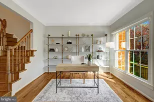 9607 Scotch Haven Dr, Vienna, VA 22181 - Photo 18