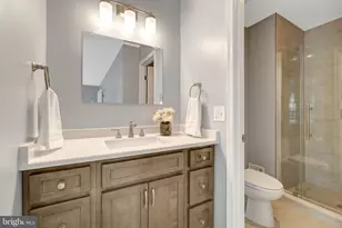 9607 Scotch Haven Dr, Vienna, VA 22181 - Photo 26