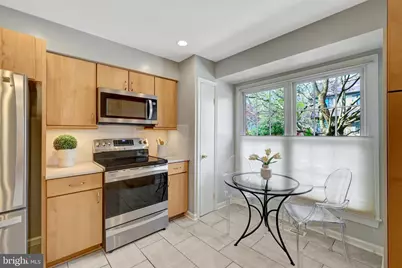 9607 Scotch Haven Drive, Vienna, VA 22181 - Photo 10