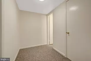 9607 Scotch Haven Dr, Vienna, VA 22181 - Photo 38