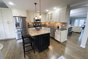 7404 Heatherfield Ln, Alexandria, VA 22315 - Photo 8